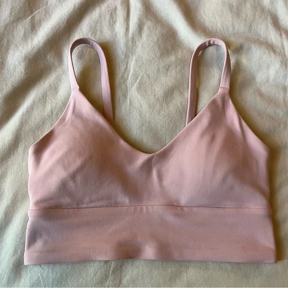 Like New Lululemon Focuser Scoop-Neck Bra Nulu
Light Support, A/B Cup- Pink Haze - Picture 5 of 7